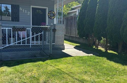 North End House | Cheerful Proctor Home in the Heart of the 253