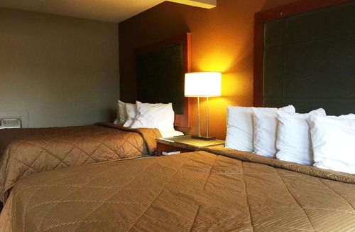 Hazelwood Hotel | Chestnut Tree Inn Portland Mall 205