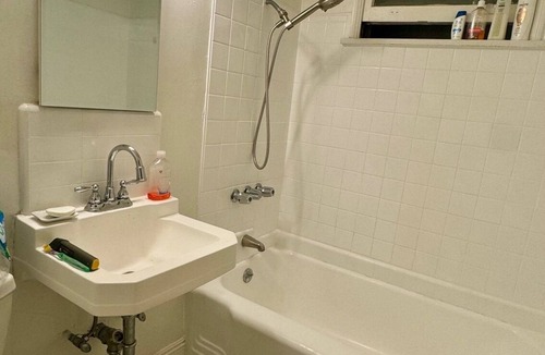 Westwood Apartment | Chic 1-bedroom apartment in fabulous Century City with WiFi, AC