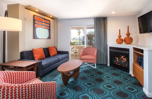 Old Las Palmas Apartment | Chic 1-bedroom in Pleasant Palm Springs