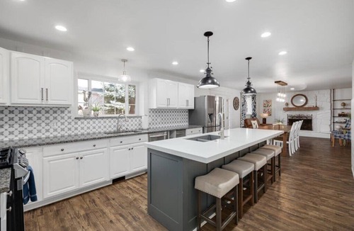 Orem House | Chic Escape:Pet Friendly w/Modern Charm & Waffles!