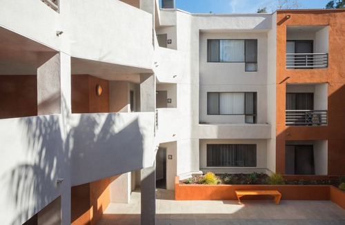 Studio City Apartment | Chic Studio City Studio w/Gym, Pool & W/D, near TJ & WF, by Blueground