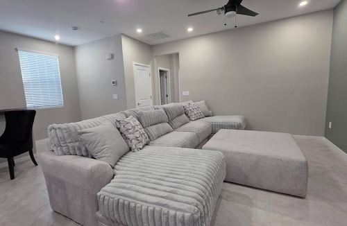 Rhodes Ranch House | Chill and Central 3-bedroom townhome close to everything!