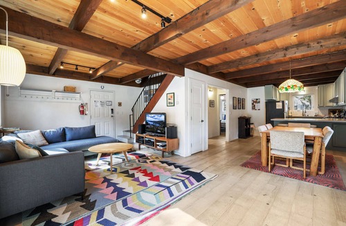 Tahoe Paradise Cabin | Christmas Valley Chalet | Tahoe Adventure Awaits!