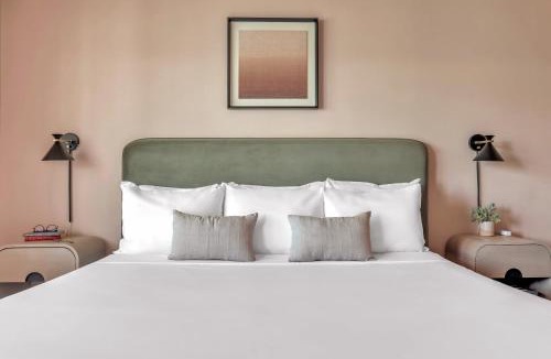 East Village Hotel | City Center Hotel By Kasa