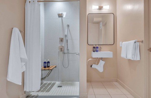 East Village Hotel | City Center Hotel by Kasa