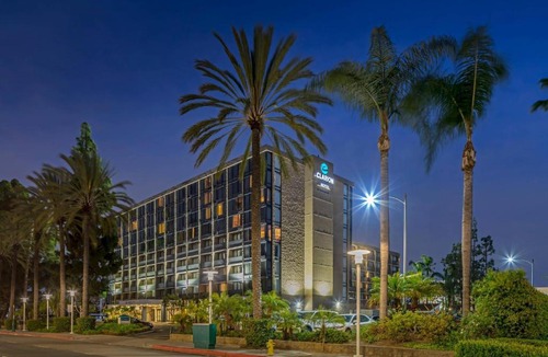 Anaheim Resort Hotel | Clarion Hotel Anaheim Resort