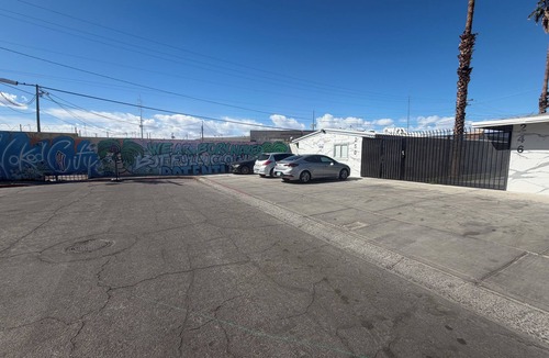 Gateway District Apartment | Clean & Cozy 1-Bedroom AC Fast WiFi Las Vegas