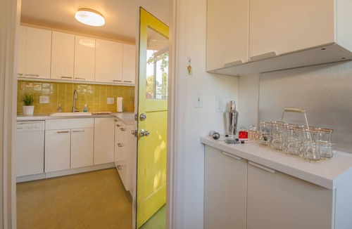 Irvington House | Close to downtown and the Pearl.