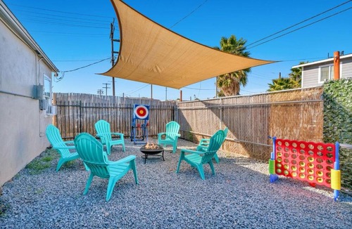 Stockton Apartment | Close to Downtown! Private Yard, Fire Pit,Games