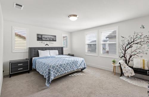 Santa Rosa House | Close to Graton, Sonoma State, Wineries, & Beaches