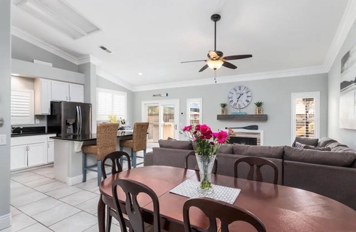 North Valley House | Coastal Oasis w heated Pool & Spa by beach