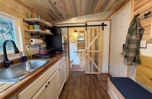 Idleyld Park Cabin | Coho Cabin in Umpqua National Forest