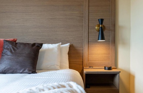 Hood River Hotel | Columbia Cliff Villas