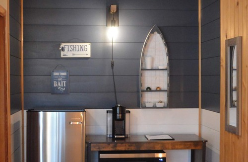 Colville Hotel | Columbia Point Resort