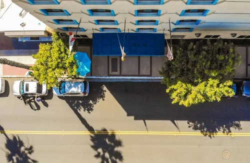 Village of La Jolla Hotel | Comfort and Convenience! Four Spacious Units, Near Children's Pool Beach