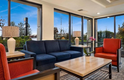 Guide Meridian Hotel | Comfort Inn Bellingham