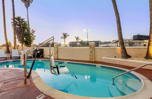 Miramar Hotel | Comfort Inn San Diego Miramar