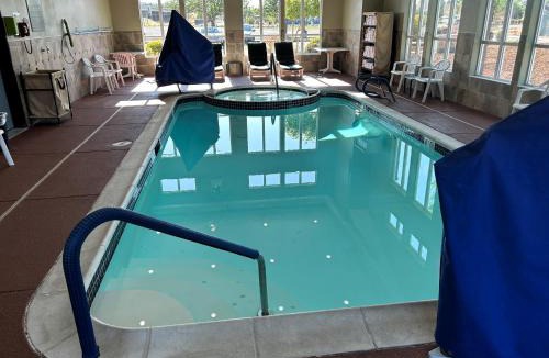 Creswell Hotel | Comfort Inn & Suites Creswell