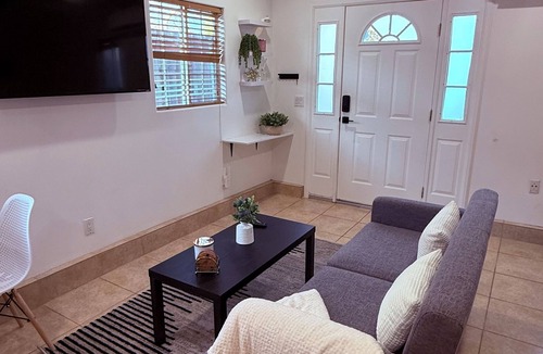 Sherman Oaks Apartment | Comfort Studio Near 101/405
