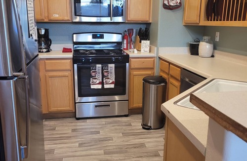 North Las Vegas House | Comfortable 3 Bedroom 2.5 Bath Family Home in North Las Vegas
