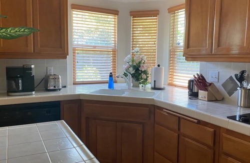 Chico House | Comfortable property near Bidwell park
