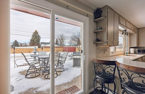 Cheyenne House | Comfortable & Spacious 3br Home In Cheyenne 3 Bedroom Home