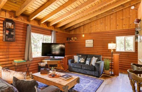 Phoenix Lake-Cedar Ridge House | Community Lake Access: Peaceful Cabin in Sonora!