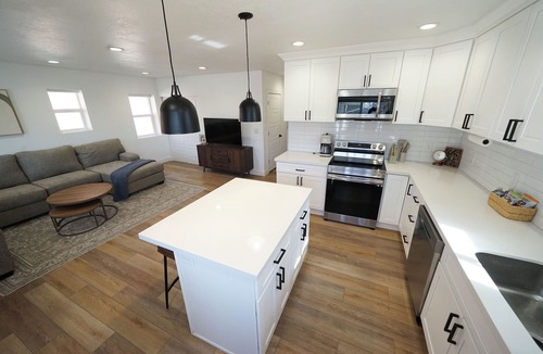 Franklin House | Completely Remodeled Adorable 3-bedroom entire house, central Provo