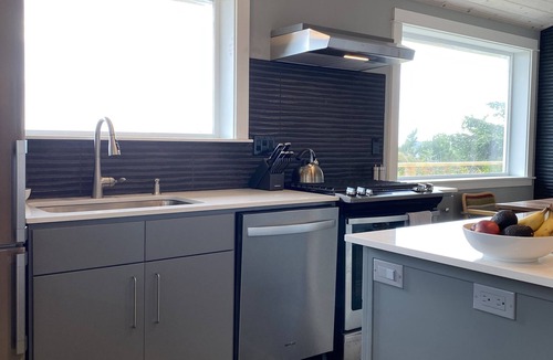 Florence House | Completely remodeled, overlooking Heceta Beach, see and hear the surf.