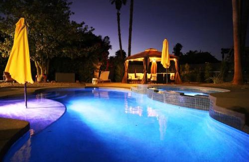 Cathedral City House | Concepcion Room 5- Queen Deluxe
