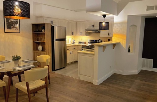 Whitney Ranch Condo | Contemporary luxurious Condo with Mountain View’s in Henderson . WiFi, Roku TV.
