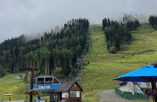 Taos Ski Valley Condo | Convenience and Amenities in the Resort Base
