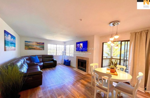 Del Rey Oaks Condo | Conveniently located Near Monterey & Carmel! 10 Minutes to Beaches.