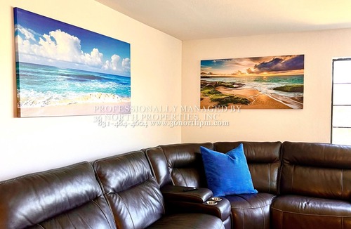 Del Rey Oaks Condo | Conveniently located Near Monterey & Carmel! 10 Minutes to Beaches.