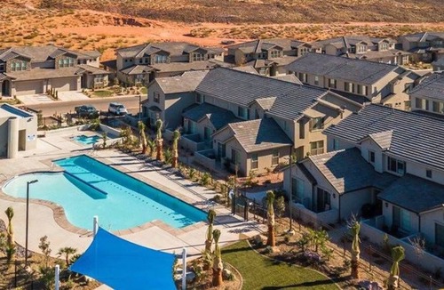 Sienna Hills House | Coral Arches ~ Brand New, Pet-Friendly, Near Dunes and Zion!