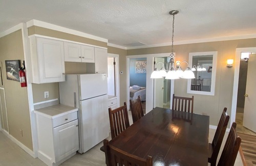 Kill Devil Hills Cottage | Cottage Close To Beach and abuts the Wright Brother Memorial