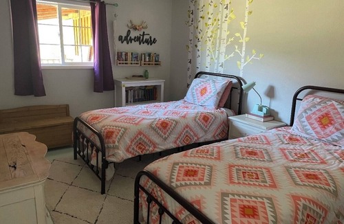 Kimberly Other | Countryside Retreat: Chef's Kitchen, Huge Yard, BBQ and So Many Stars!