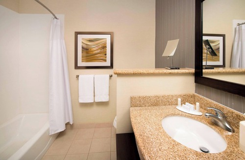 Lufkin Hotel | Courtyard Lufkin