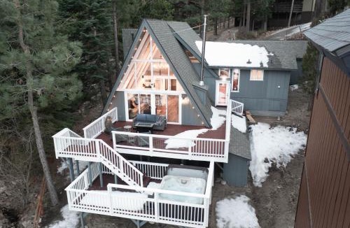 Boulder Bay House | Cove Lakeside Jacuzzi, Central AC, Stunning View