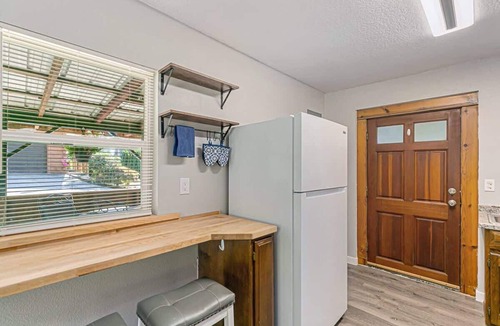La Center Cottage | Cowpoke Cottage just 2 miles from Ilani Casino