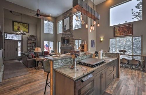 Black Hawk House | Coyote Cottage Retreat Hot Tub Deck Mtn Views