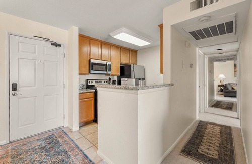 University City Apartment | Cozy 1-bedroom apartment in enchanting La Jolla/San Diego with AC
