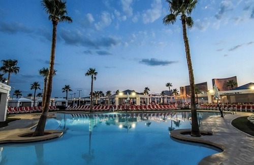 Winchester Resort | Cozy 1-bedroom resort with AC, WiFi in enchanting Las Vegas Premiere