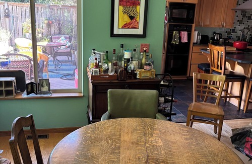 Seattle Metro Area House | Cozy 2-bedroom house in serene Seattle with AC