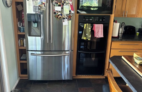 Seattle Metro Area House | Cozy 2-bedroom house in serene Seattle with AC