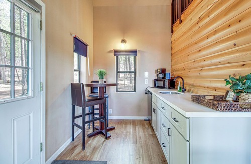 Pinetop Cottage | Cozy Cabin + Casita Pinetop Forest Retreat