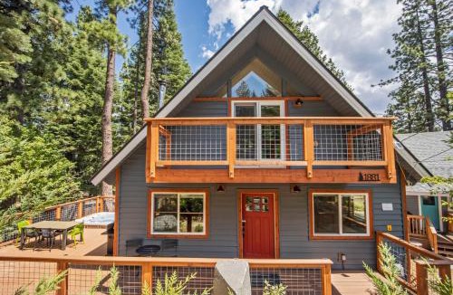 Pioneer Trail House | Cozy Cabin on Brule