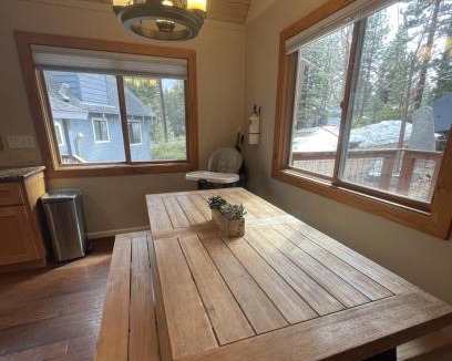 Pioneer Trail House | Cozy Cabin on Brule