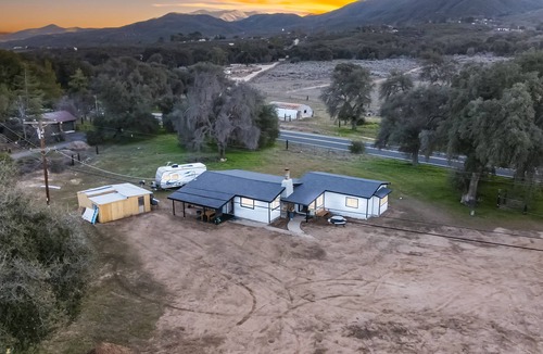 Warner Springs Cabin | Cozy cabin with historic charm and large fireplace